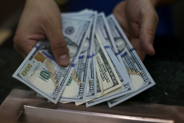 Dólar pierde terreno y anota fuerte caída en línea con repunte en el precio del cobre Dólar pierde terreno y anota fuerte caída en línea con repunte en el precio del cobre