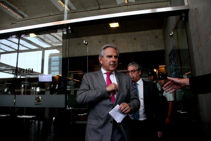 Moreira defiende reunión Abbott-Larraín: “Detrás de esto hay una verdadera operación política de algunas personas que quieren seguir enlodando a otras” Moreira defiende reunión Abbott-Larraín:
