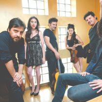 Banda chilena Golosa La Orquesta graba single 