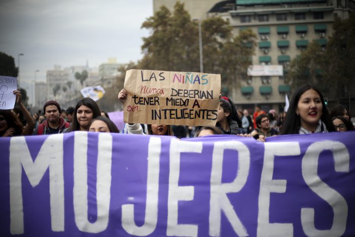 UC abre proceso de responsabilidad contra profesor por referirse de manera ofensiva al movimiento feminista UC abre proceso de responsabilidad contra profesor por referirse de manera ofensiva al movimiento feminista