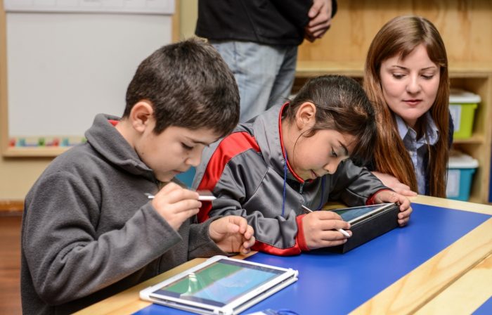 Tecnología Inclusiva: los esenciales de la sala de clases de hoy Tecnología Inclusiva: los esenciales de la sala de clases de hoy