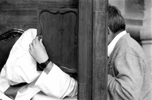 Fin a la confesión y al voto de obediencia en la Iglesia católica Fin a la confesión y al voto de obediencia en la Iglesia católica