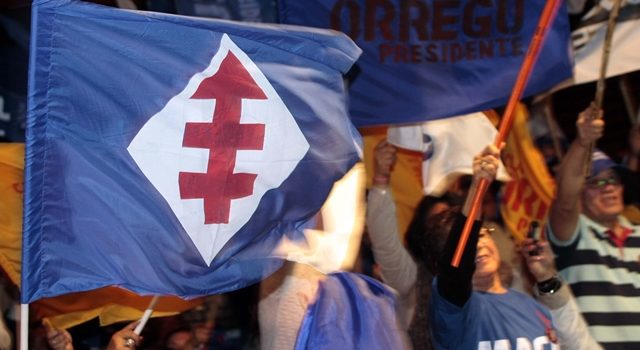 Consenso comunitario: la salida ante la fractura ideológica de la DC Consenso comunitario: la salida ante la fractura ideológica de la DC