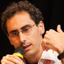 Antonio Gois, el premiado periodista brasilero que investiga el liderazgo en las escuelas vulnerables