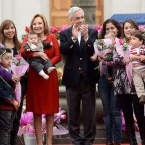 Piñera envía saludo a las madres chilenas con poema de Gabriela Mistral