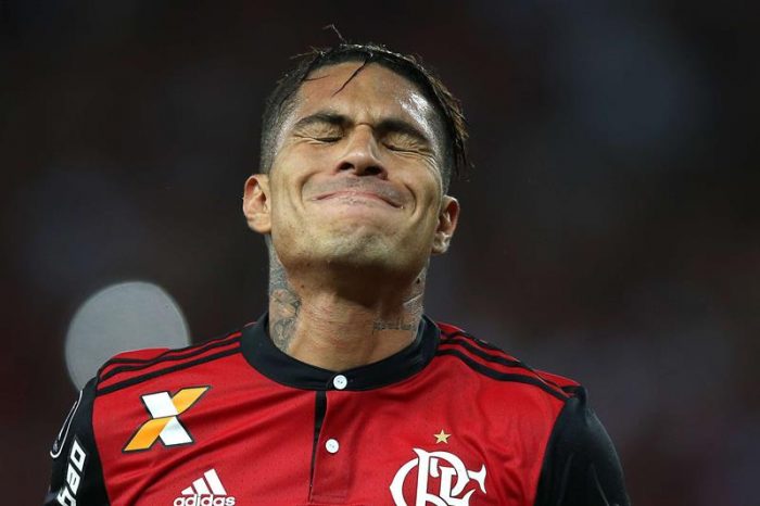 Desolación en Perú por perder a su estrella Paolo Guerrero para el Mundial Desolación en Perú por perder a su estrella Paolo Guerrero para el Mundial