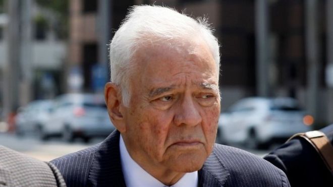 Un juez de Estados Unidos anula el fallo que declaraba “responsable” al expresidente de Bolivia, Gonzalo Sánchez Lozada, de la muerte de civiles en la “Masacre de octubre” de 2003 Un juez de Estados Unidos anula el fallo que declaraba