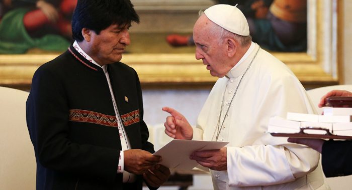 El papa recibió a Evo Morales y le animó a trabajar por la solidaridad y paz