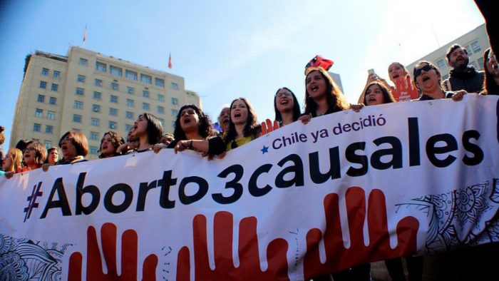 La Moneda retrocede: protocolo de aborto limita objeción de conciencia institucional La Moneda retrocede: protocolo de aborto limita objeción de conciencia institucional