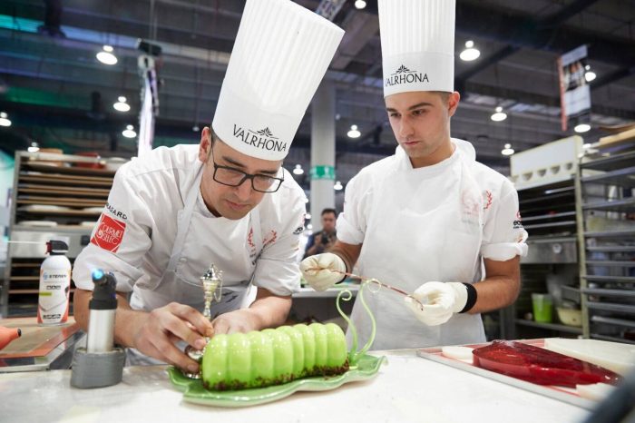 Las críticas del influyente columnista del diario El País sobre la falta de apoyo del gobierno de Piñera para potenciar la gastronomía nacional Las críticas del influyente columnista del diario El País sobre la falta de apoyo del gobierno de Piñera para potenciar la gastronomía nacional