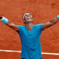 Nadal gana Roland Garros por 11ª vez al batir a Thiem en tres sets