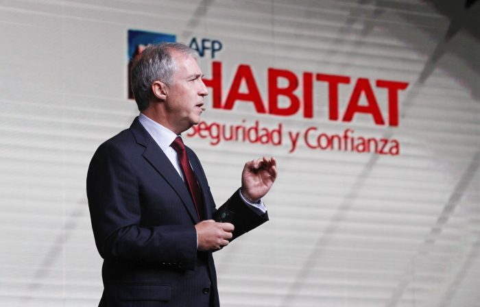 No todas las AFP quedaron contentas: Habitat advierte que reforma de Piñera no se hace cargo de los temas prioritarios No todas las AFP quedaron contentas: Habitat advierte que reforma de Piñera no se hace cargo de los temas prioritarios