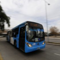 Conductora del Transantiago contó su versión: Acusó a la empresa de negarse a ayudarla