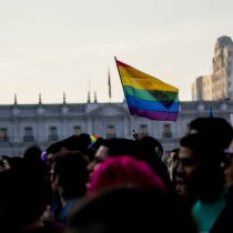 Cerca de cien mil personas participan en Santiago en Marcha del Orgullo