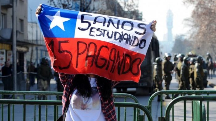 El SUC de Piñera: aguas divididas en el oficialismo para dar solución a más de 870 mil deudores CAE