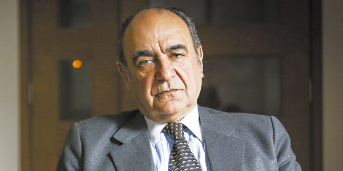 Duró sólo horas: Gobierno retrocede y desiste de subrrogancia de Cardemil en El Maule Duró sólo horas: Gobierno retrocede y desiste de subrrogancia de Cardemil en El Maule