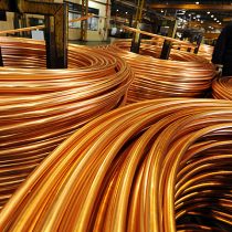 Cobre recupera terreno y escala sobre los US$ 2,70 la libra en la Bolsa de Metales de Londres