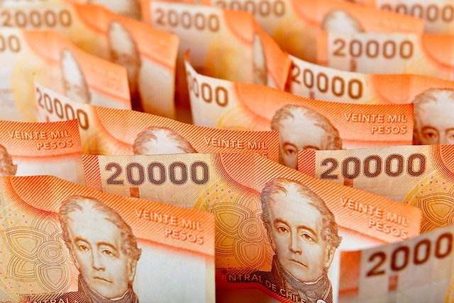 Economistas vuelven a lanzar dardos contra el gobierno por PGU: acusan que ingresaron «proyectos de gasto y financiamiento por separado, arriesgando a que solo se apruebe el gasto» Economistas vuelven a lanzar dardos contra el gobierno por PGU: acusan que ingresaron