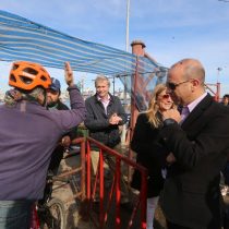 El hostil recibimiento de José Antonio Kast en su visita a San Antonio