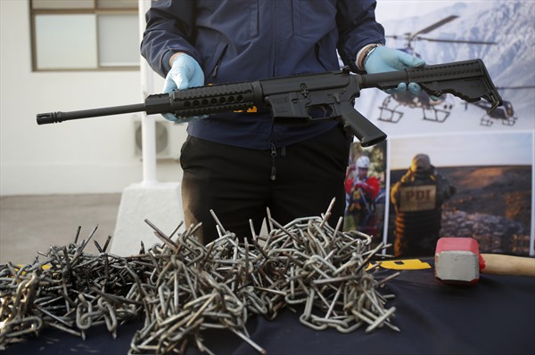 Chadwick dispara contra la Ley de Control de Armas calificándola de “anticuada y obsoleta” y anuncia modificaciones Chadwick dispara contra la Ley de Control de Armas calificándola de