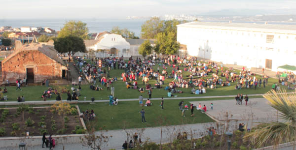 En medio de toma de Parque Cultural de Valparaíso por sueldos impagos, el Ministerio de Cultura aprueba envío de fondos