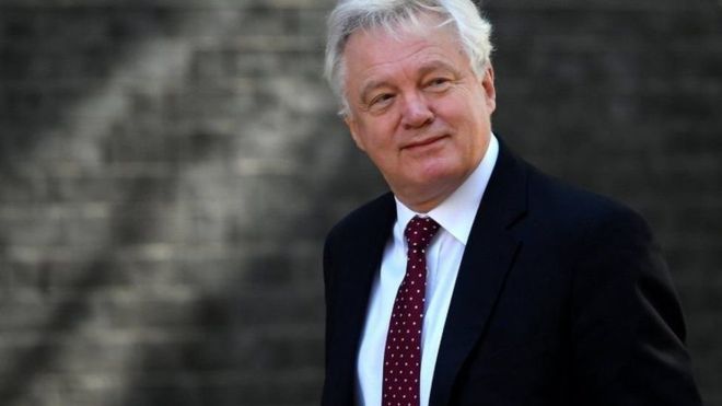 Por qué a solo 9 meses del Brexit renunció el ministro británico que negociaba la salida de Reino Unido de Europa Por qué a solo 9 meses del Brexit renunció el ministro británico que negociaba la salida de Reino Unido de Europa