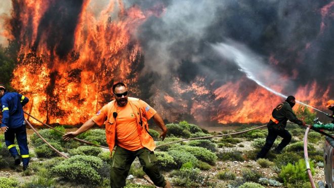 Por qué los incendios de Grecia que dejaron al menos 74 fallecidos son tan mortíferos Por qué los incendios de Grecia que dejaron al menos 74 fallecidos son tan mortíferos