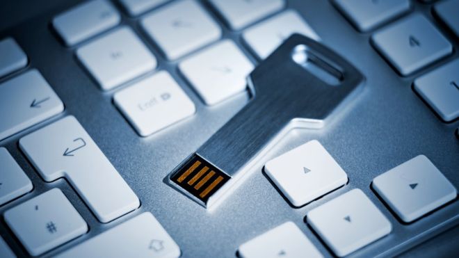 Por qué Google decidió entregar llaves de seguridad a todos sus empleados Por qué Google decidió entregar llaves de seguridad a todos sus empleados
