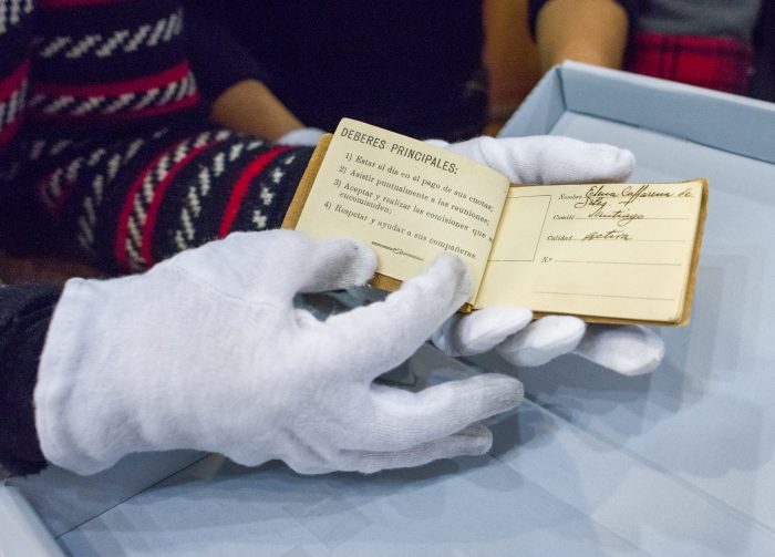 Muestra “Afán de Mujer”, objetos de Elena Caffarena en Museo histórico Nacional Muestra “Afán de Mujer”, objetos de Elena Caffarena en Museo histórico Nacional
