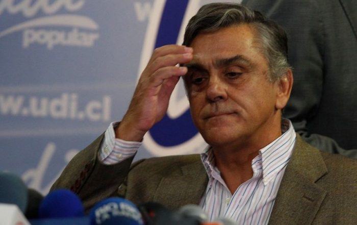 Día clave: Fiscalía pedirá seis años de cárcel para Pablo Longueira en el marco del caso SQM Día clave: Fiscalía pedirá seis años de cárcel para Pablo Longueira en el marco del caso SQM