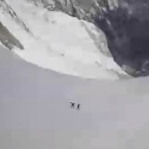 Encuentran a montañista gracias a un dron en el Himalaya