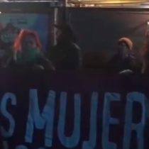 Concentración en Plaza Italia en solidaridad a mujeres atacadas en marcha feminista