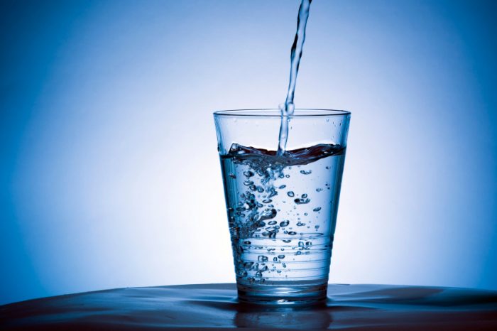 Primera agua eco amigable creada en EEUU llega a Chile Primera agua eco amigable creada en EEUU llega a Chile