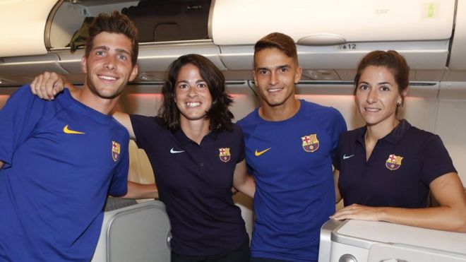 La polémica que desató el FC Barcelona por llevar a sus jugadoras en clase turista y a sus jugadores en business La polémica que desató el FC Barcelona por llevar a sus jugadoras en clase turista y a sus jugadores en business