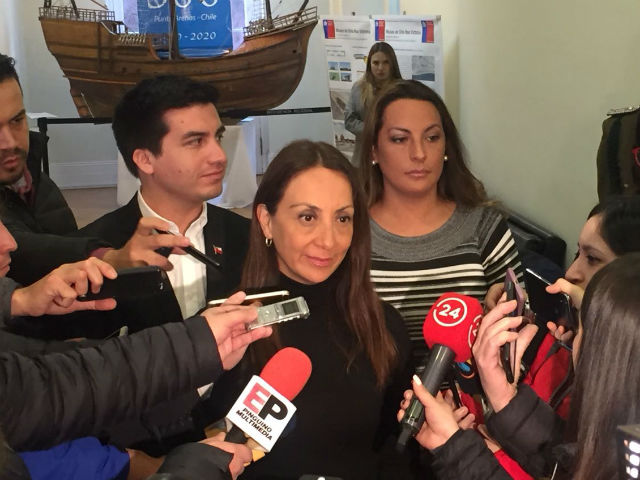 Terremoto político en Magallanes: Asume nueva intendenta sindicada de “operadora” Terremoto político en Magallanes: Asume nueva intendenta sindicada de “operadora”