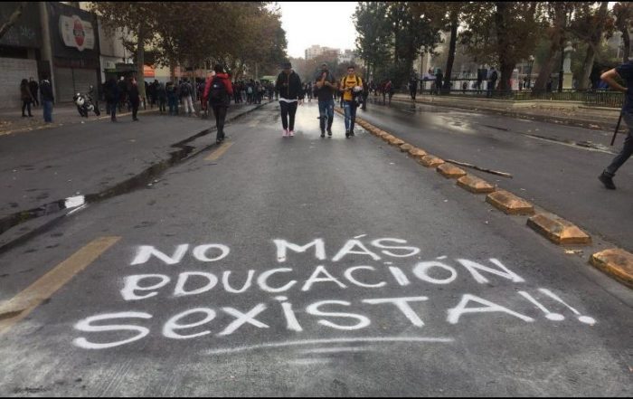Educación no sexista, identidades y convivencia escolar Educación no sexista, identidades y convivencia escolar
