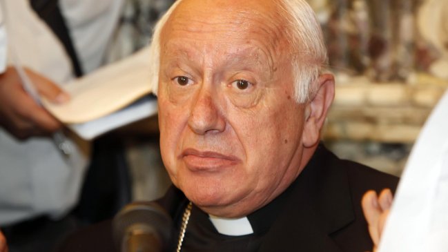 Ezzati contra las cuerdas: laicos aseguran que carta de Goic confirma encubrimiento del arzobispo de Santiago