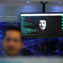 Los mismos hackers que botaron a la Agencia de Seguridad de EEUU vulneran datos de 14 mil tarjetas en Chile y revelan urgencia de elevar seguridad