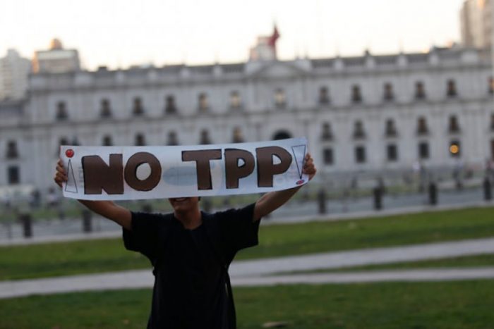 TLC con la Unión Europea: Un peligro más allá del TPP TLC con la Unión Europea: Un peligro más allá del TPP