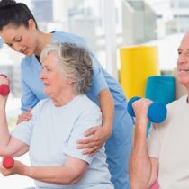 Derribando las excusas: beneficios de hacer deporte después de los 60 años