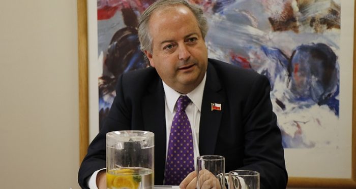 Monckeberg le baja el perfil a cierre de fuentes de trabajo en Iansa: “La economía hace que trabajos terminen y se creen nuevas oportunidades” Monckeberg le baja el perfil a cierre de fuentes de trabajo en Iansa: