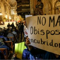Ezzati a un paso de perder la nacionalidad: víctimas de abusos de la Iglesia esperan que Congreso confirme la decisión