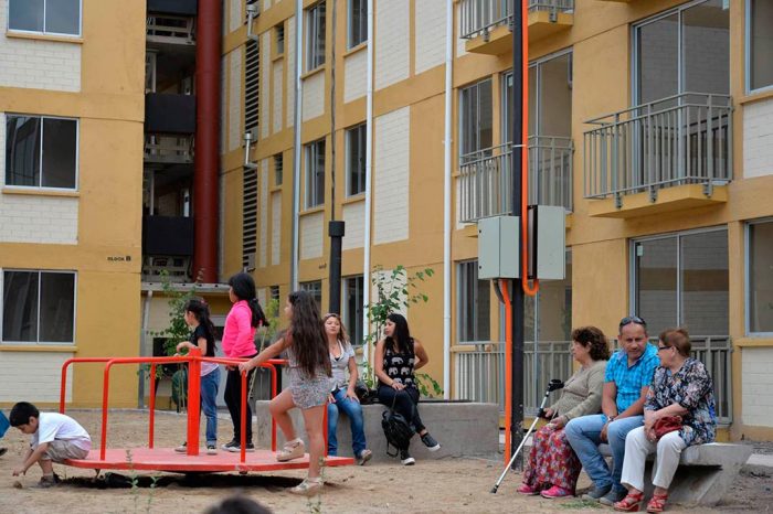 ¿Son las viviendas de Santiago aptas para conservar la salud mental de sus habitantes?