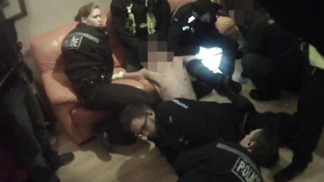 “Polvo de mono”, la barata droga “zombi” que hace a la gente saltar de edificios y lanzarse al tráfico