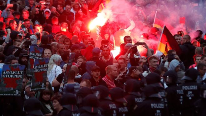 Alemania: por qué la ciudad de Chemnitz está siendo escenario de violentas protestas xenófobas Alemania: por qué la ciudad de Chemnitz está siendo escenario de violentas protestas xenófobas