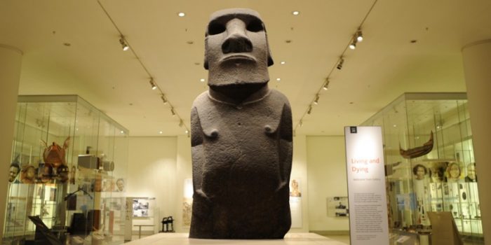 Chile espera el retorno a la Isla de Pascua del moai “perdido” en Reino Unido Chile espera el retorno a la Isla de Pascua del moai