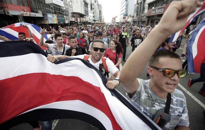 Más de 40 detenidos dejó violenta manifestación xenófoba en Costa Rica Más de 40 detenidos dejó violenta manifestación xenófoba en Costa Rica