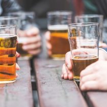 El consumo moderado de alcohol también puede provocar cáncer