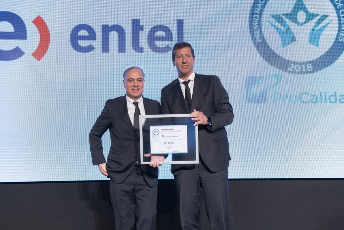 Entel obtuvo el primer lugar en “Telefonía Fija” en el Premio Nacional de Satisfacción de Clientes ProCalidad Entel obtuvo el primer lugar en “Telefonía Fija” en el Premio Nacional de Satisfacción de Clientes ProCalidad
