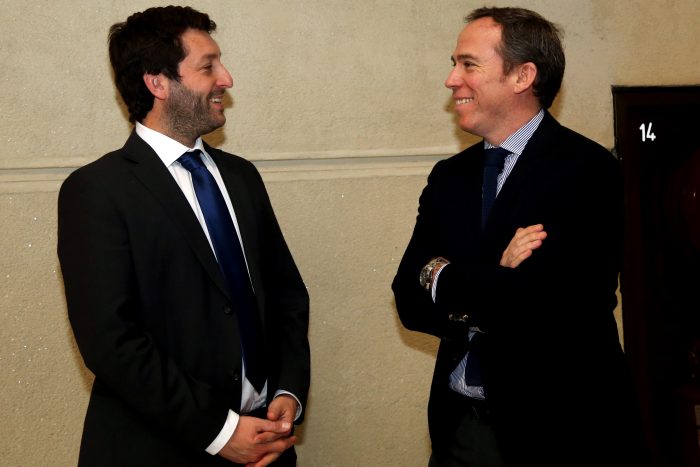 Diputados UDI: “El Gobierno debe establecer una política de expulsión ´express´ a los inmigrantes que cometan delitos en el país” Diputados UDI: “El Gobierno debe establecer una política de expulsión ´express´ a los inmigrantes que cometan delitos en el país”